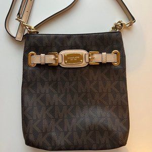 Michael Kors Signature Cross Body Bag